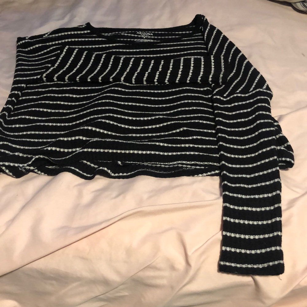 long sleeve crop top